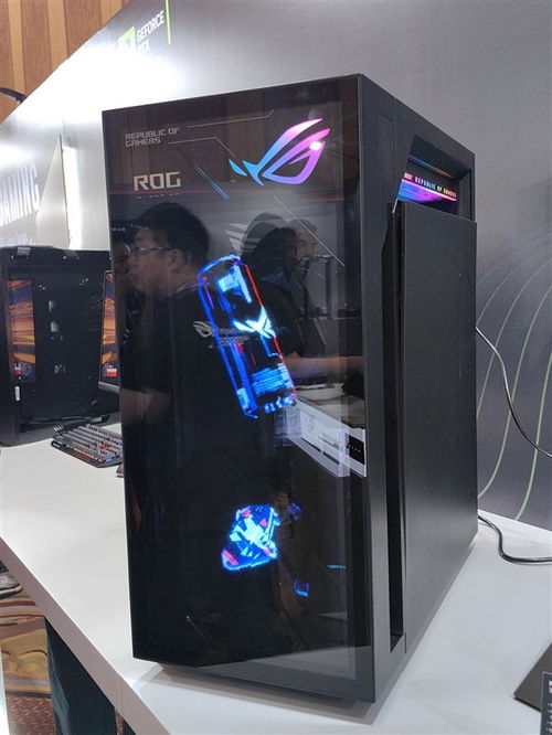 全息投影重塑美學邊界 ROG槍神10X臺式機引領電競硬件新紀元